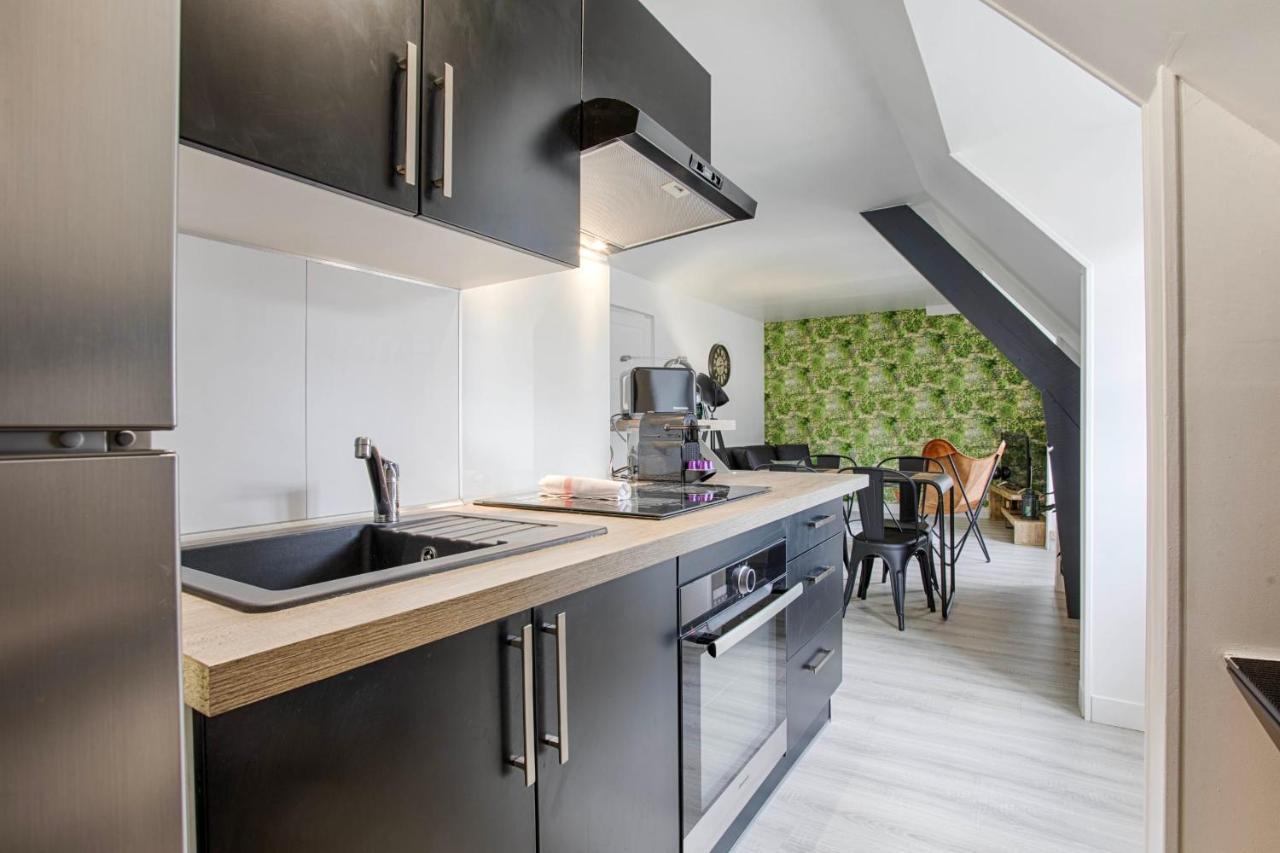 Апартаменти La Casa Centra Charm At Falaise'S Downtown Фалез Екстер'єр фото